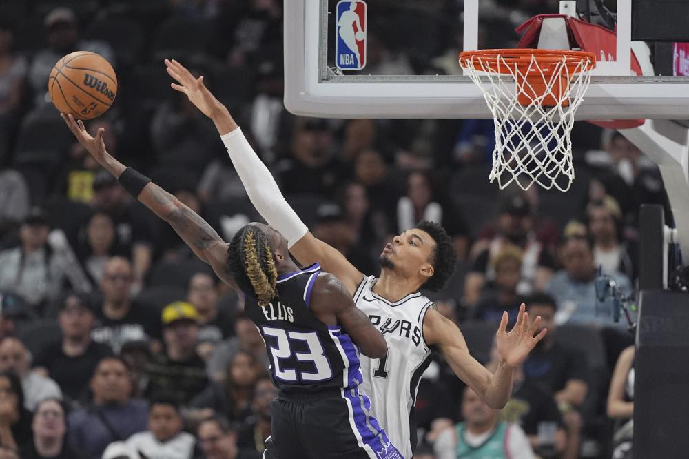 路精彩传中 路精彩传中