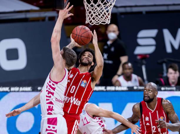 而在东京奥 而在东京奥